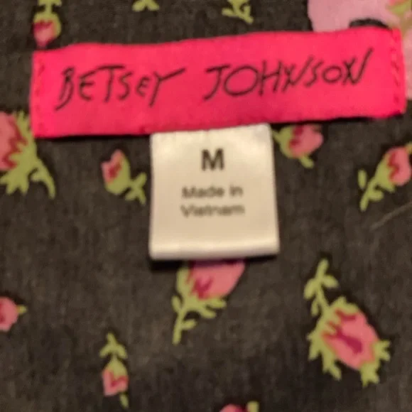 COPY - Betsy Johnson scrub top - Picture 4 of 4